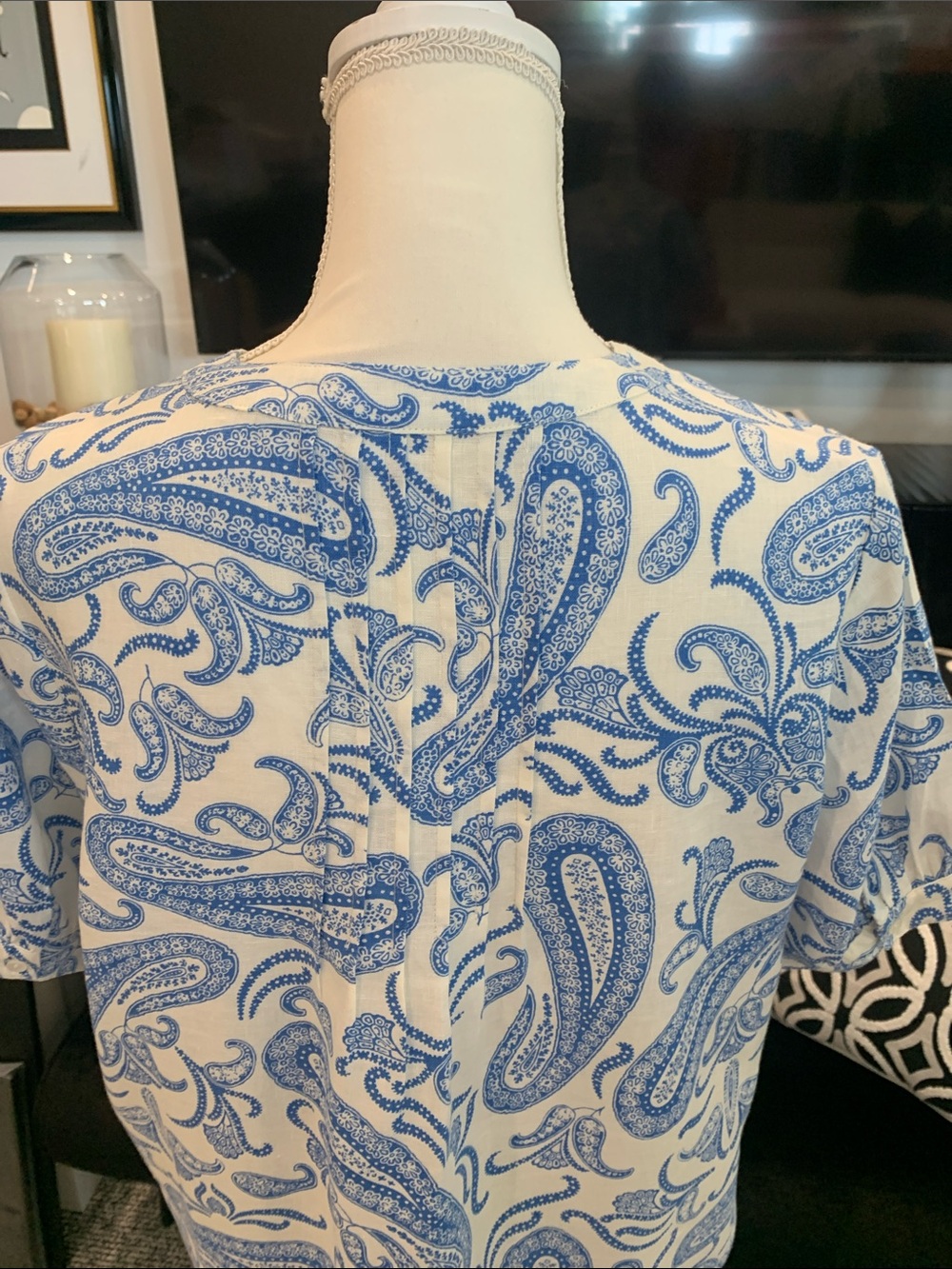 J McLaughlin Blue & White Paisley V-Neck Women's Dress medium. New! - Picture 5 of 9